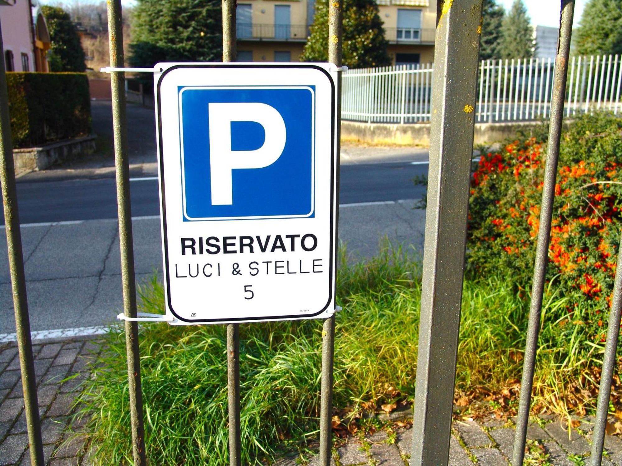 Modern Apartment Luci & Stelle Near Lake Como Нибьонно Экстерьер фото