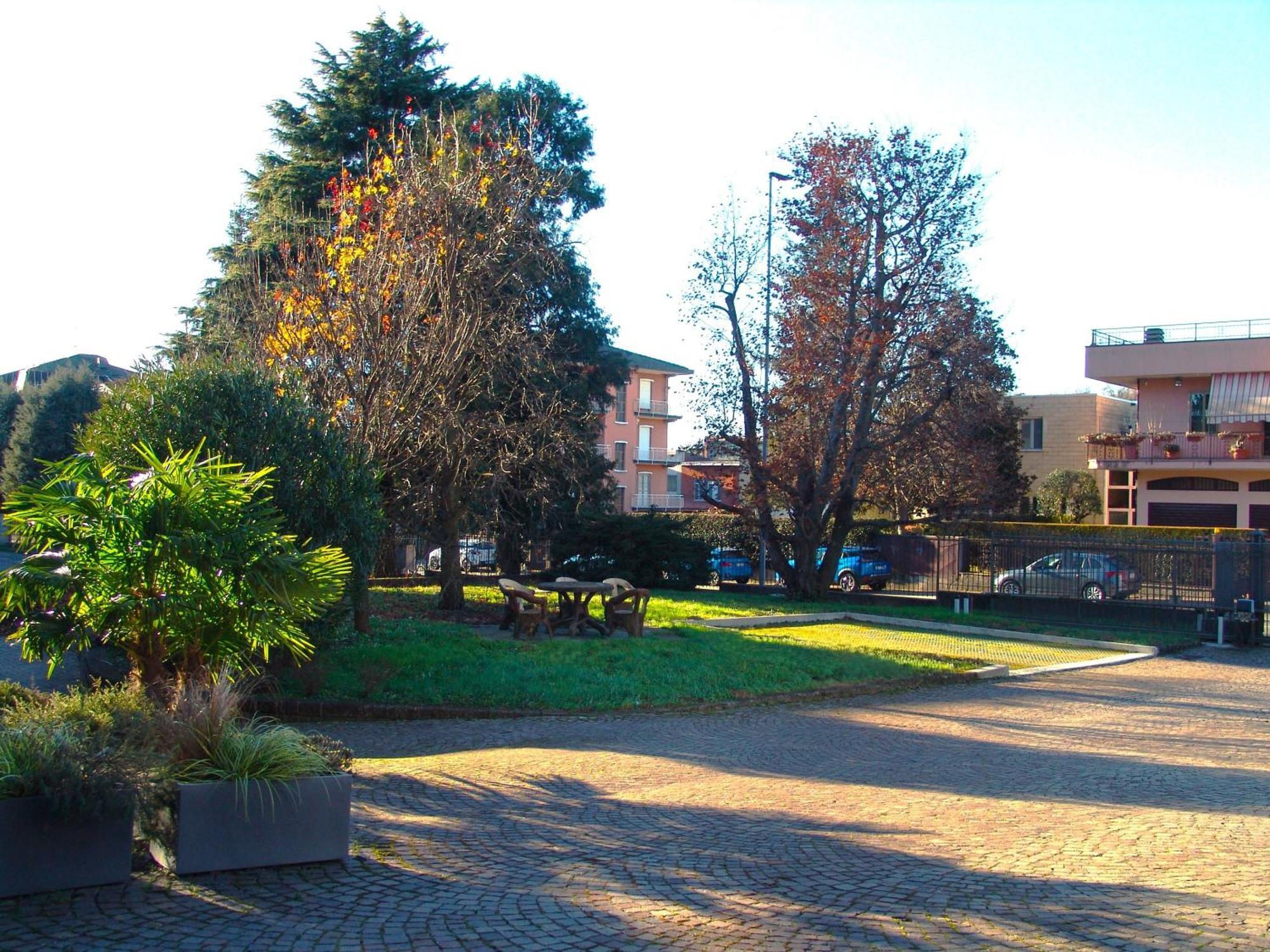 Modern Apartment Luci & Stelle Near Lake Como Нибьонно Экстерьер фото